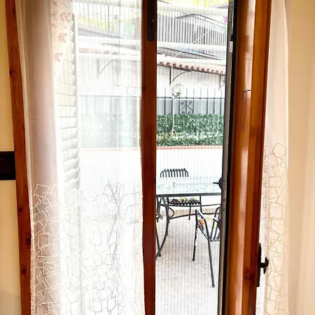 Lägenhet Con Posto Auto Assegnato